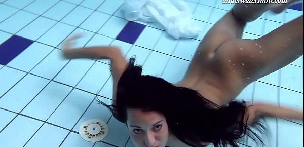  Underwater swimming stripping babe Zhanetta